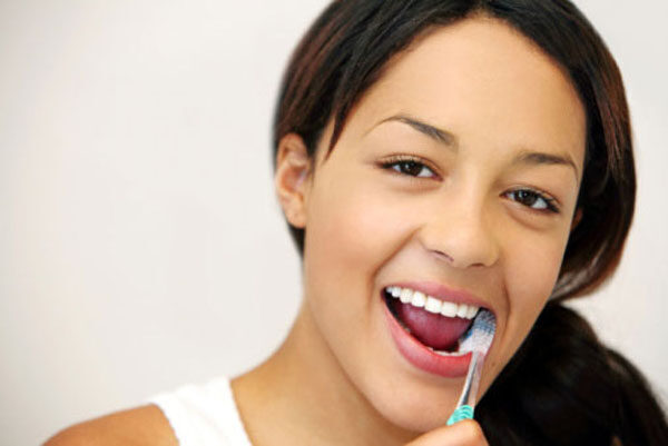5 bước chăm sóc răng miệng sau khi nhổ răng khôn