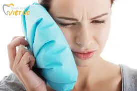 Nhổ răng khôn bị sưng mặt Nhổ răng khôn bị sưng mặt