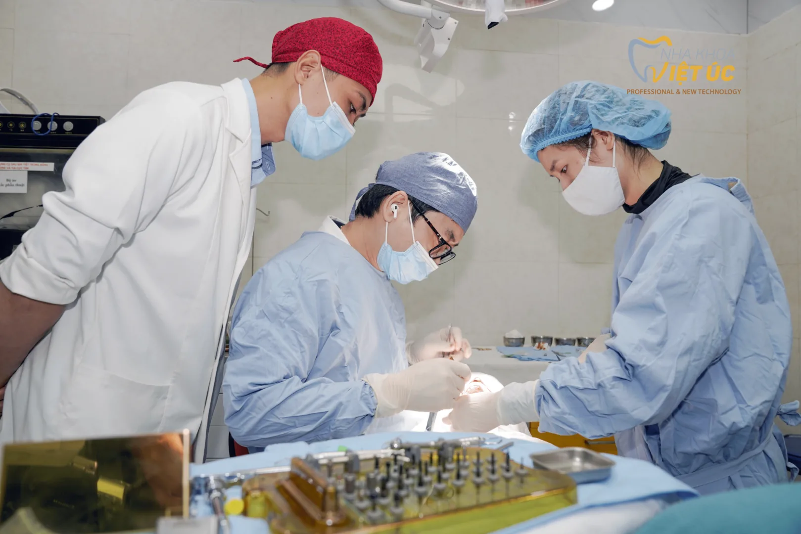 [nha khoa việt úc] phòng khám vô trùng